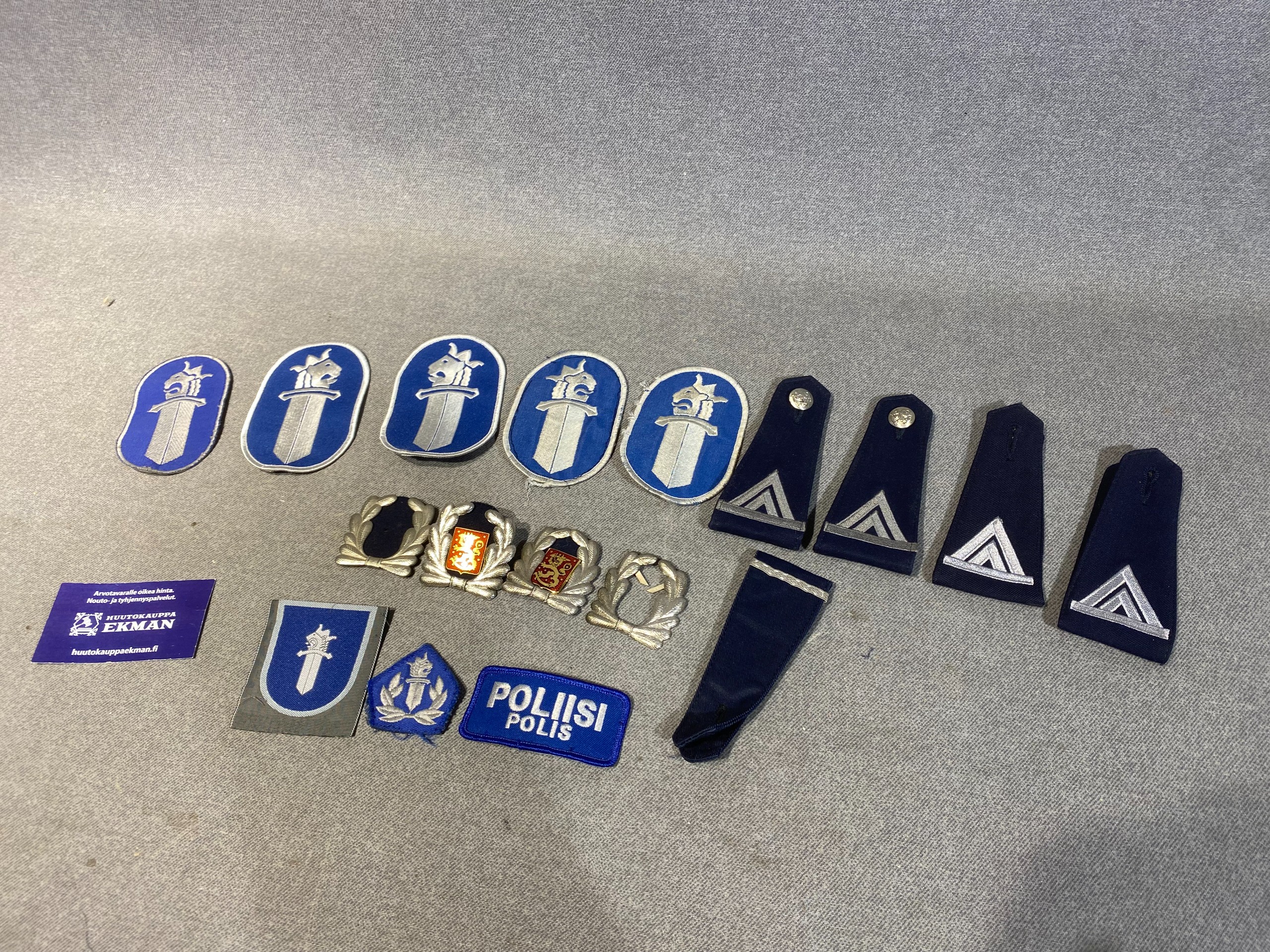 Poliisimerkit - Huutokauppa Ekman