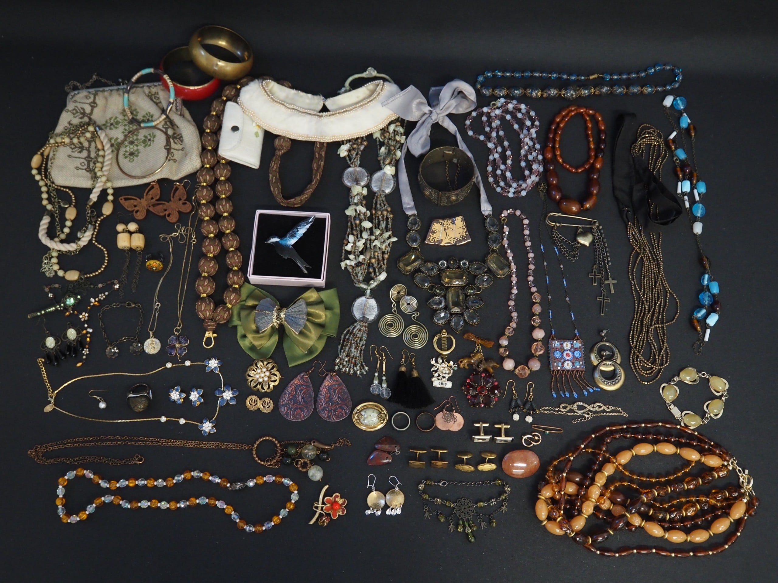 Korut ym. - Huutokauppa Ekman