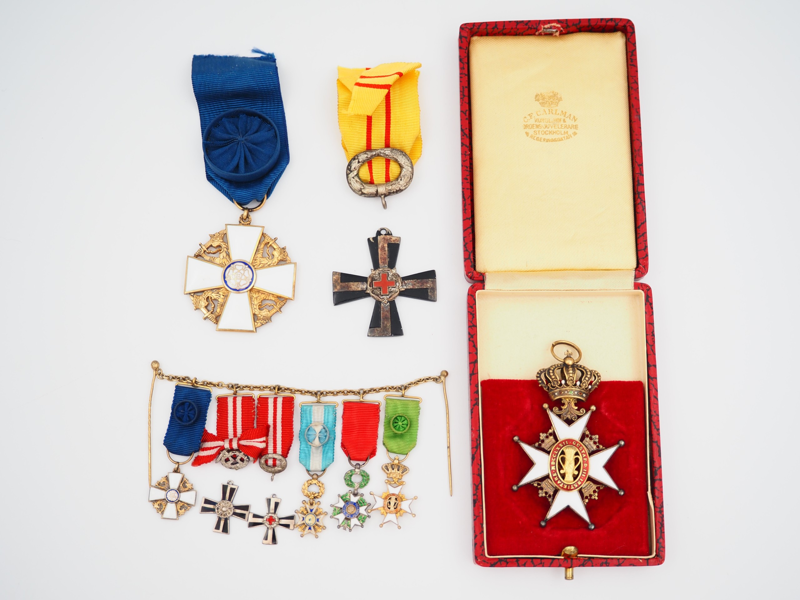 Kunniamerkit - Huutokauppa Ekman