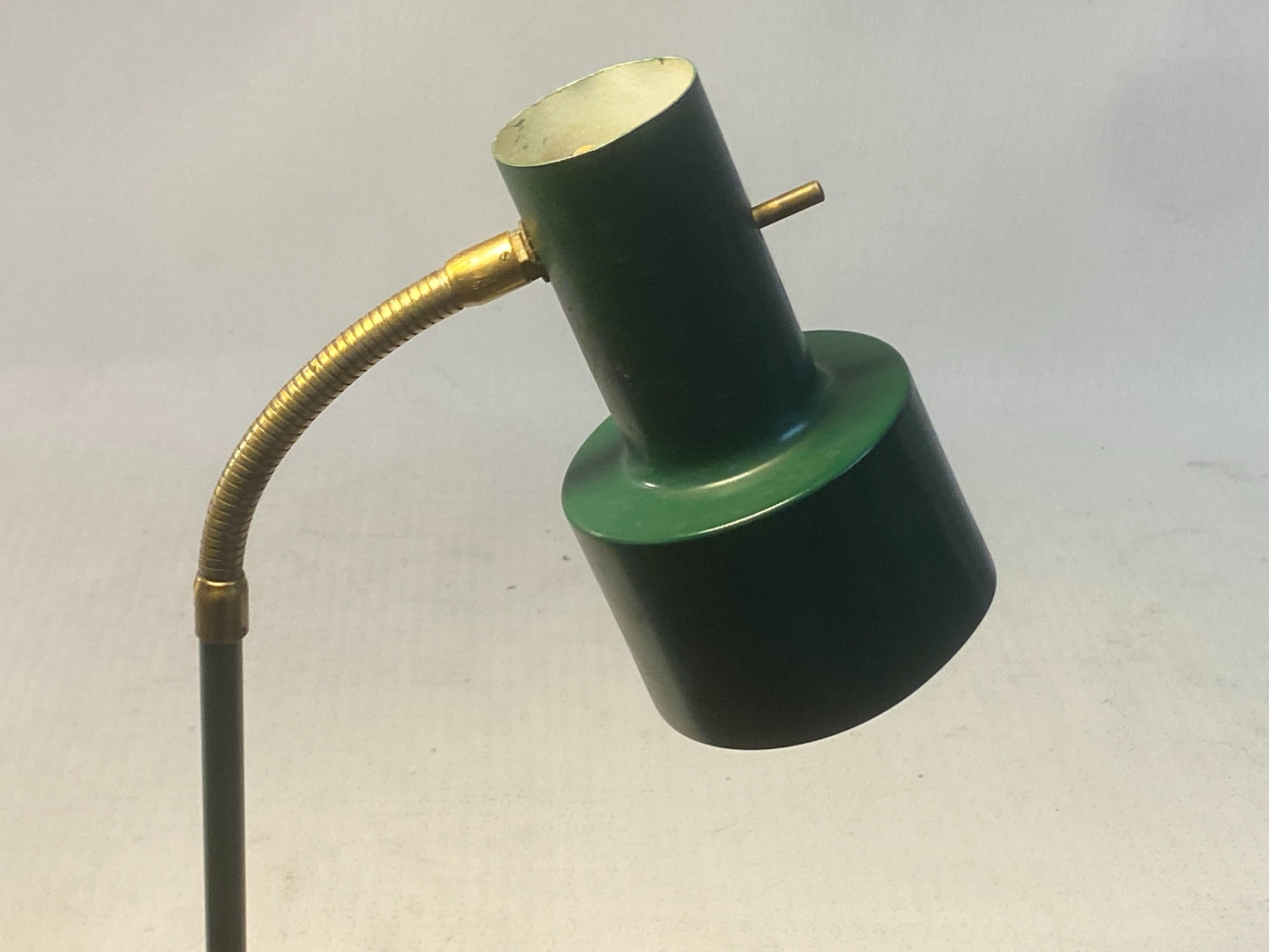 Jalkavalaisin - Huutokauppa Ekman