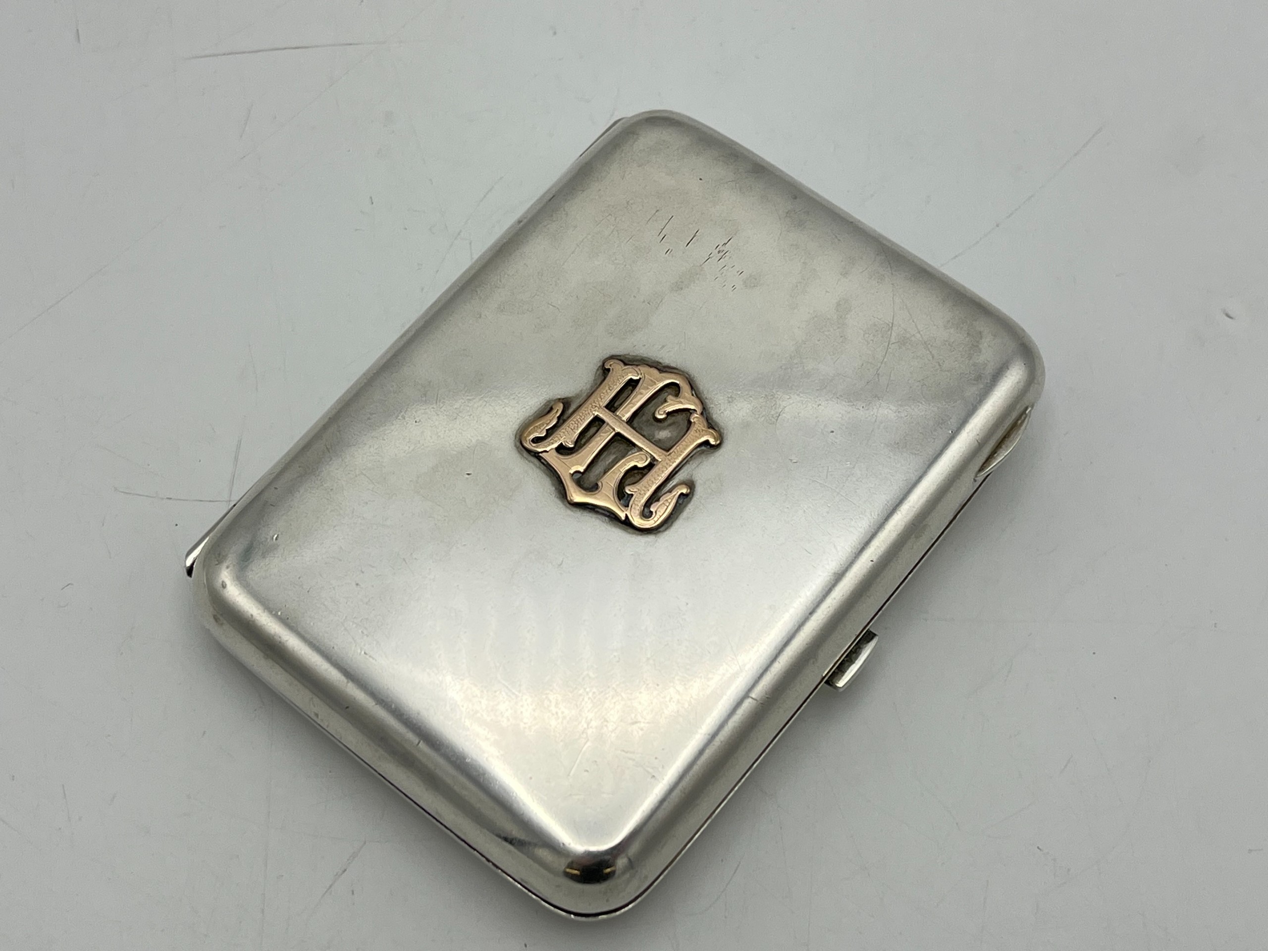 Hopeinen savukerasia - Huutokauppa Ekman