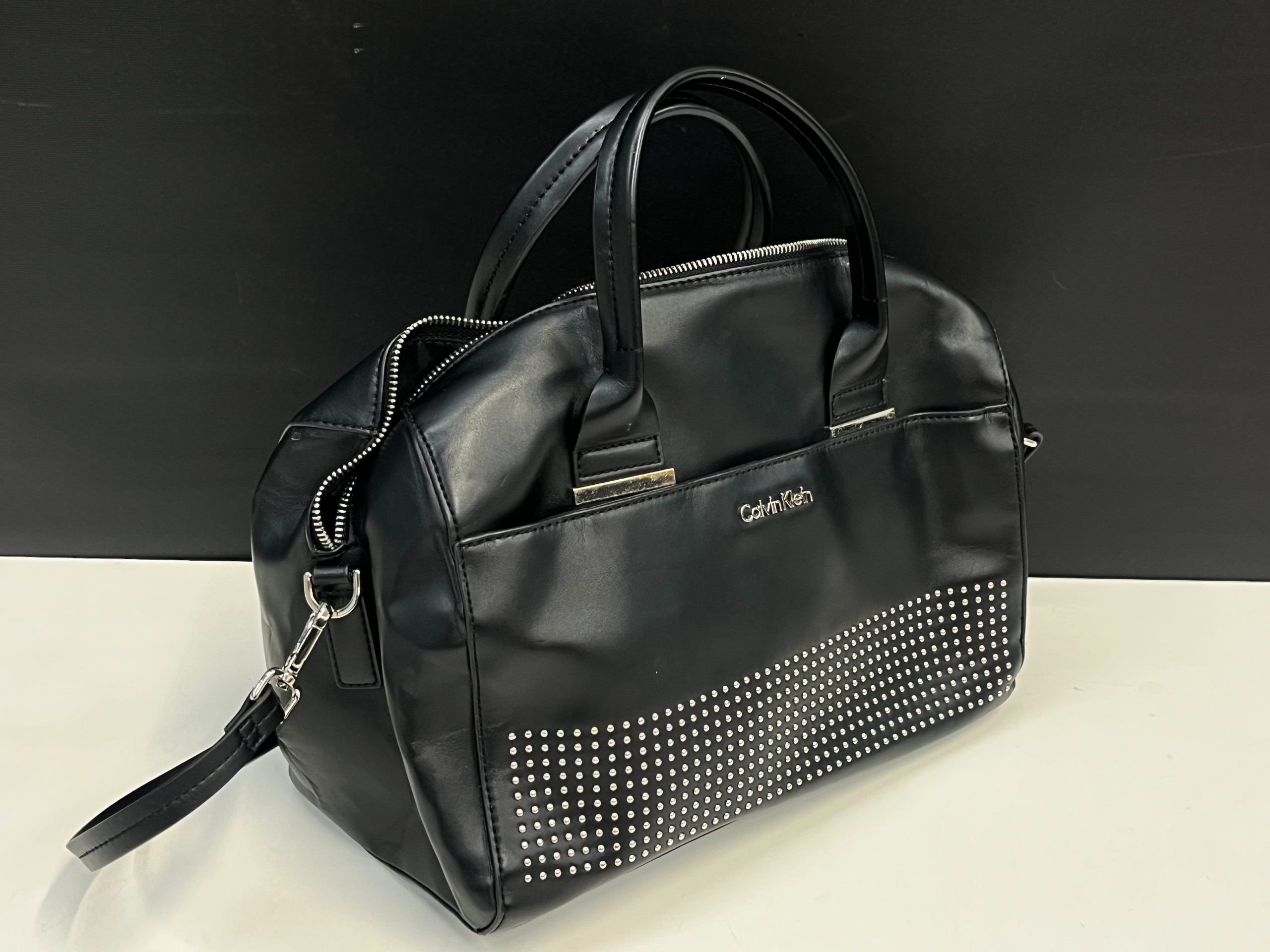 Calvin Klein - Huutokauppa Ekman
