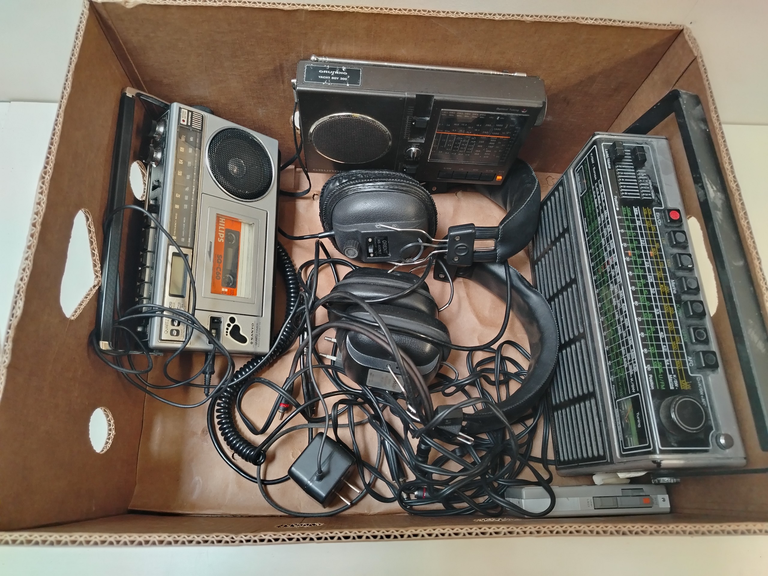 Radiot ym. - Huutokauppa Ekman