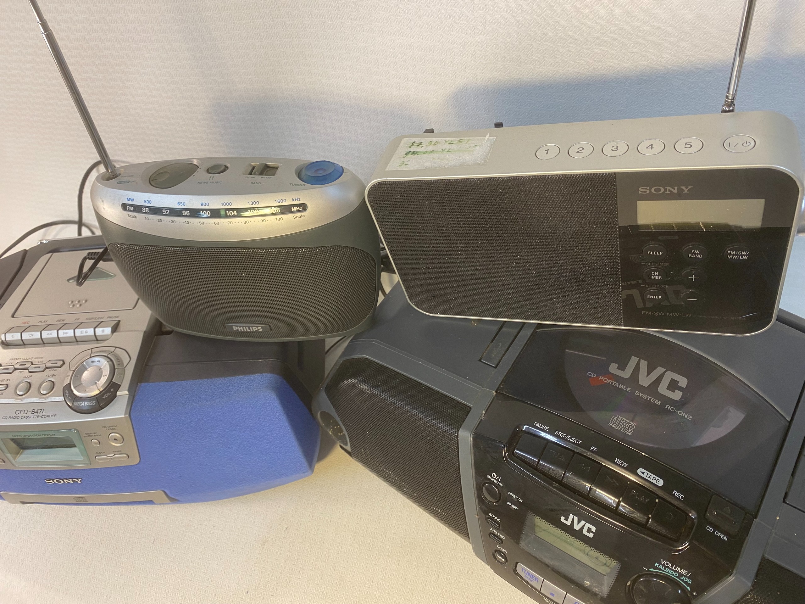 CD-radio ym. - Huutokauppa Ekman