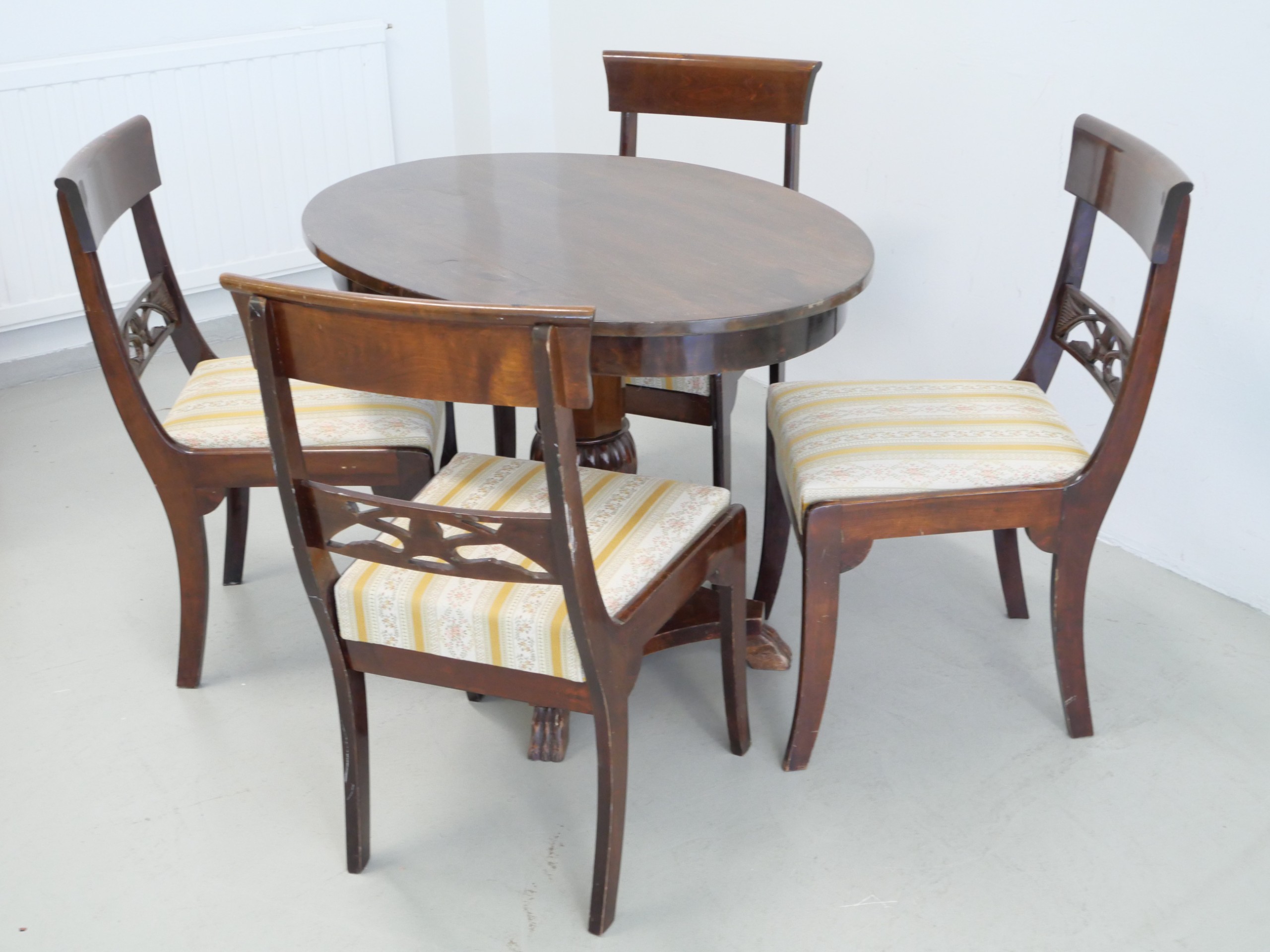 *Biedermeier pöytäryhmä - Huutokauppa Ekman