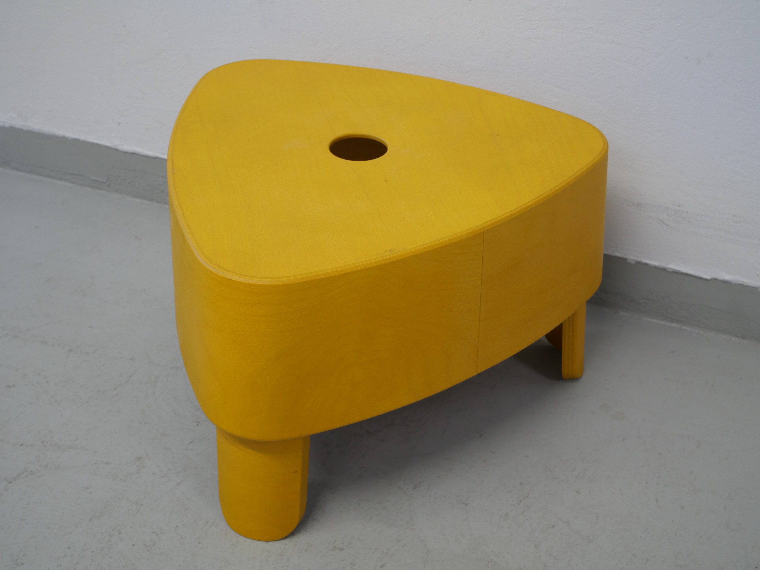 *Iittala Plektra jakkara - Huutokauppa Ekman