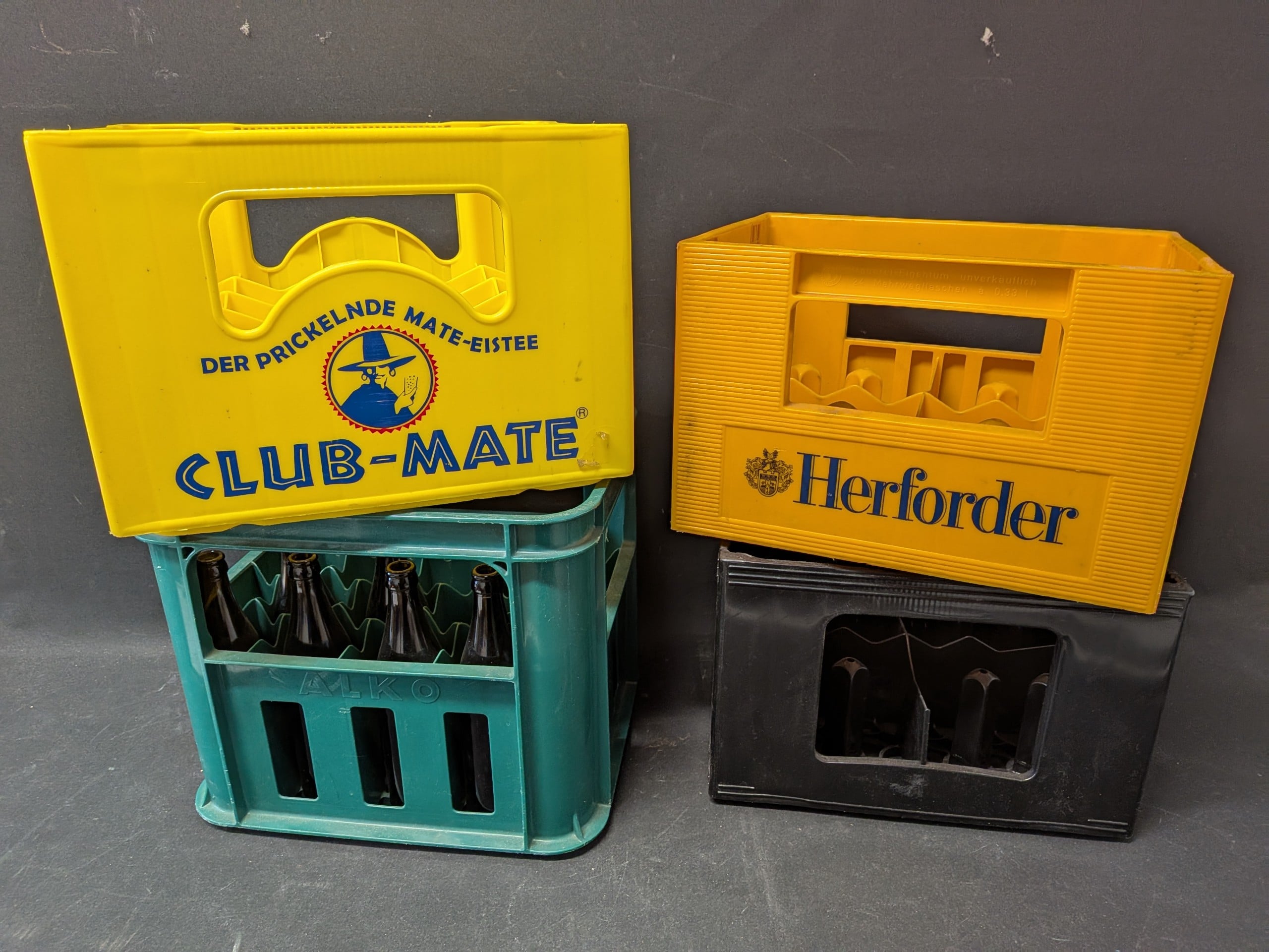 Club-Mate ym. - Huutokauppa Ekman