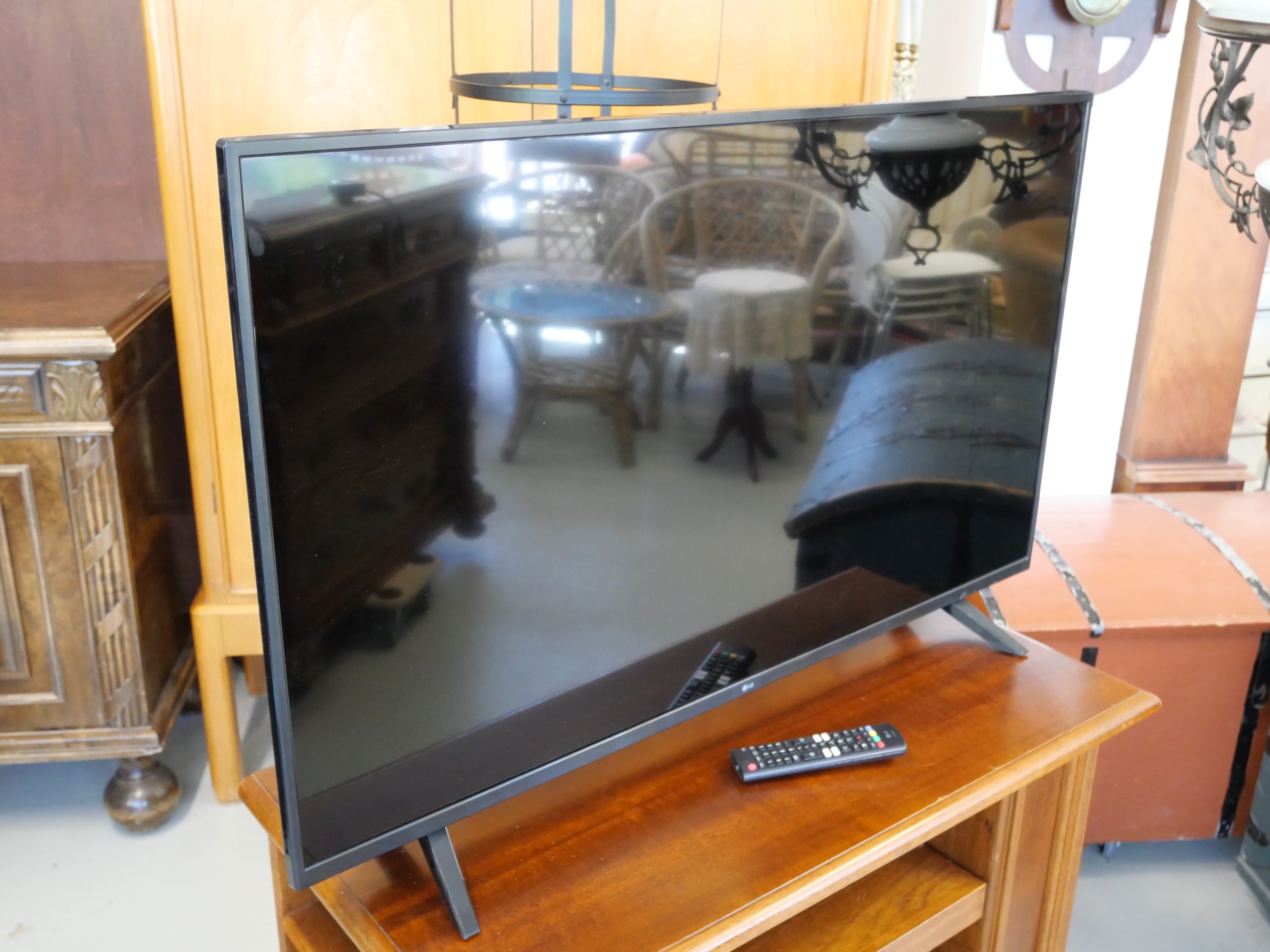 *Tv - Huutokauppa Ekman