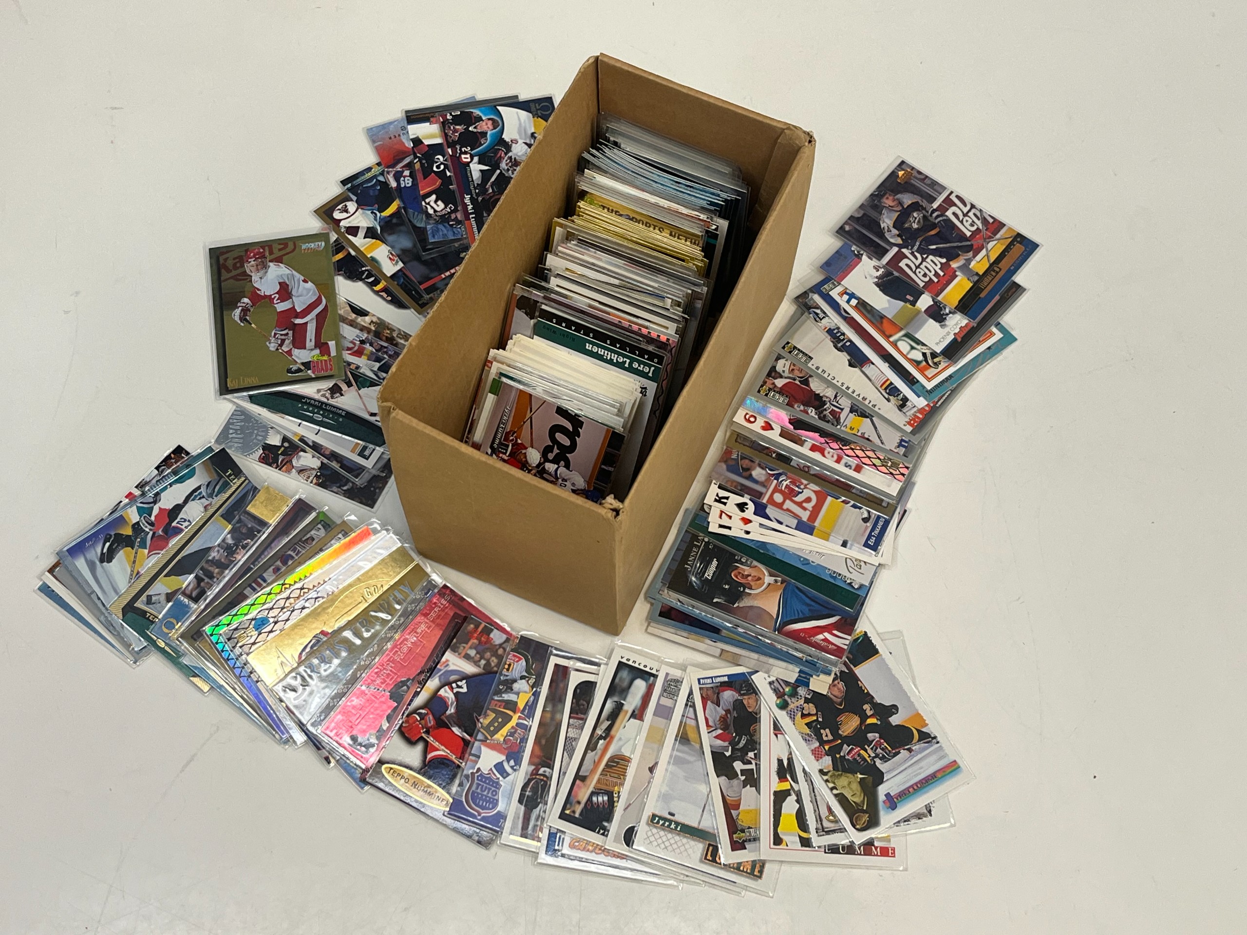 NHL-Keräilykortit - Huutokauppa Ekman