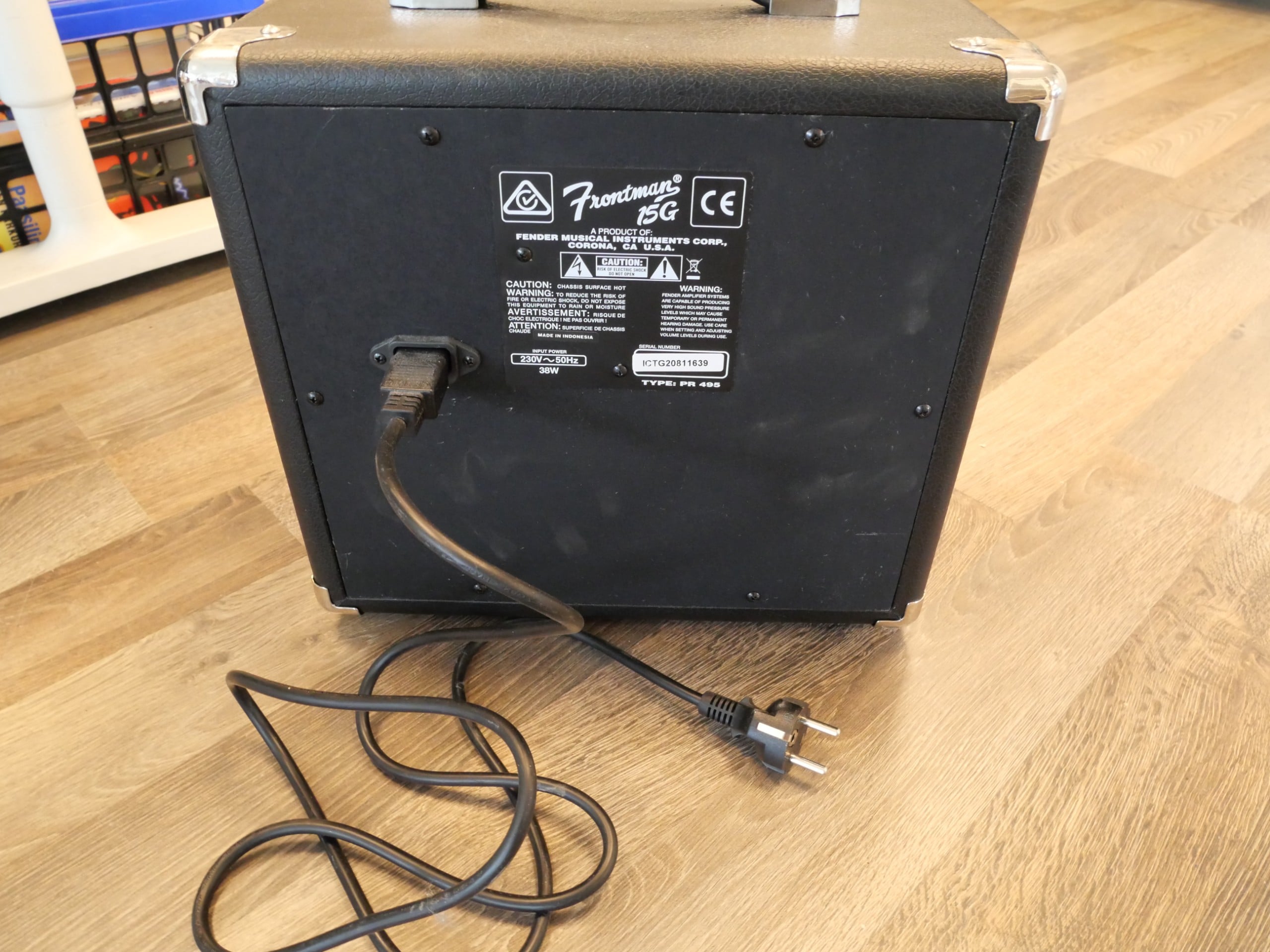 Fender vahvistin - Huutokauppa Ekman