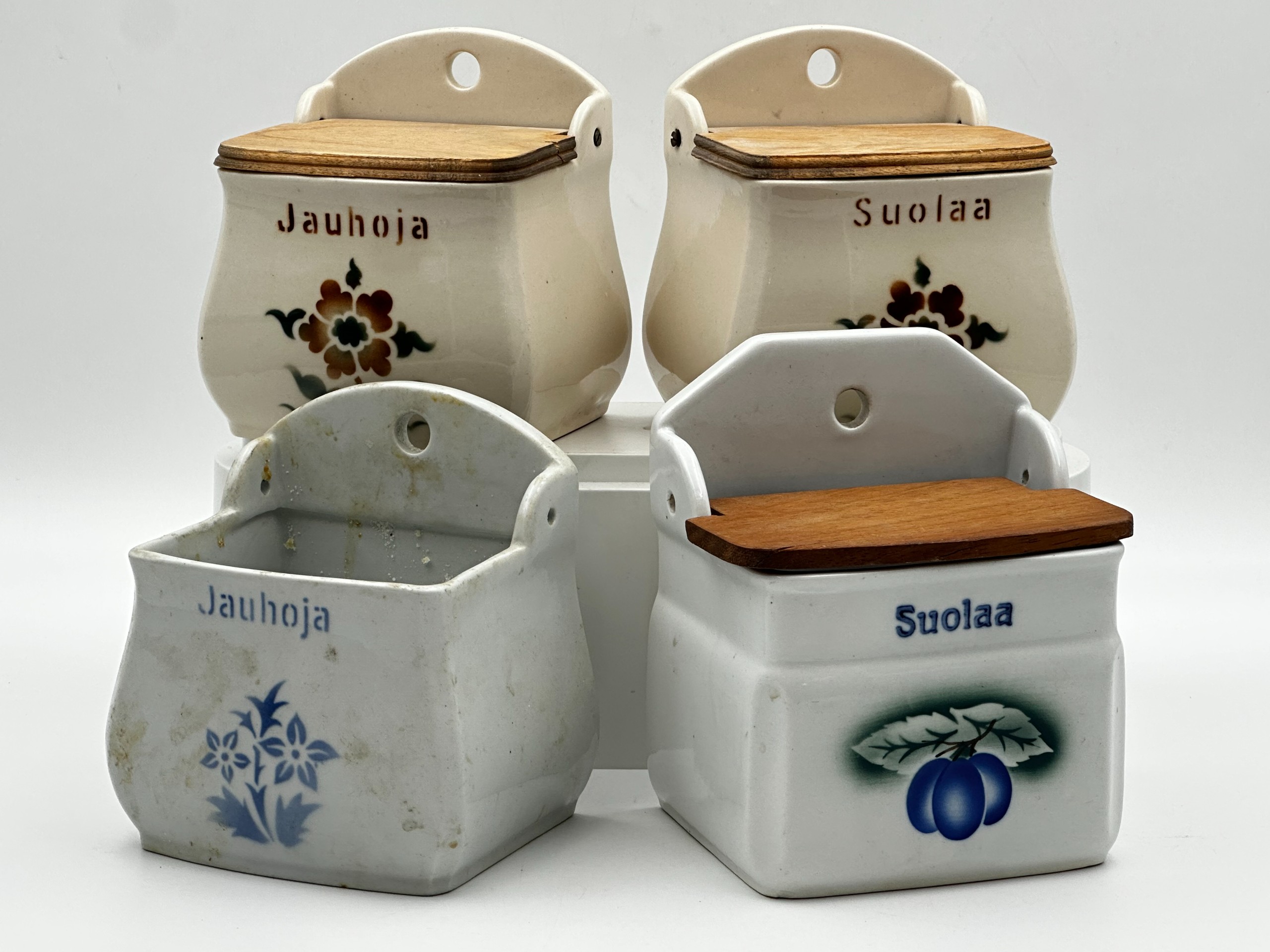 Arabia salkkarit - Huutokauppa Ekman