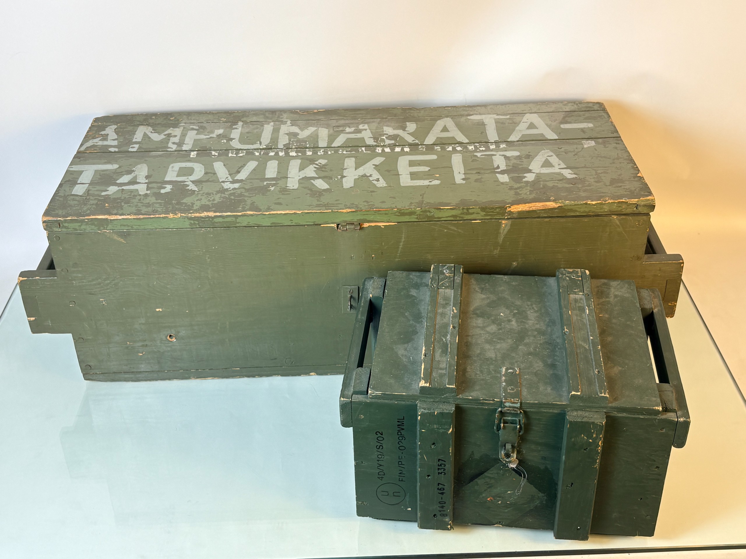Ammuslaatikot - Huutokauppa Ekman