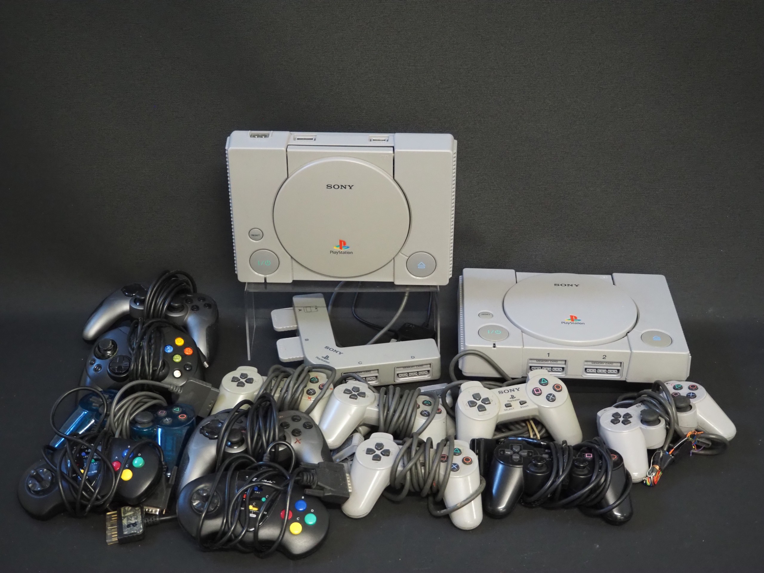 Playstation ym. - Huutokauppa Ekman