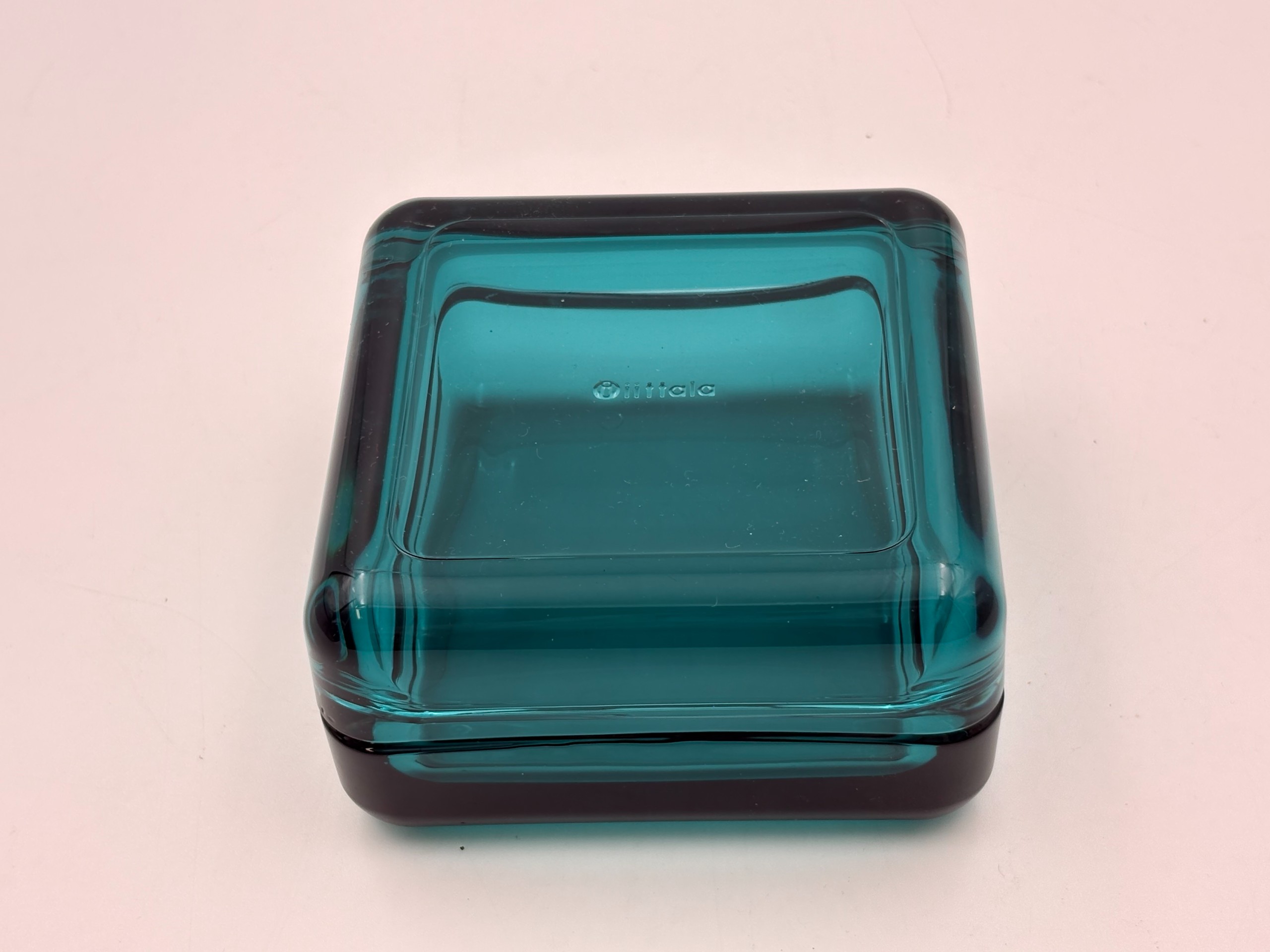 Iittala Vitriini - Huutokauppa Ekman