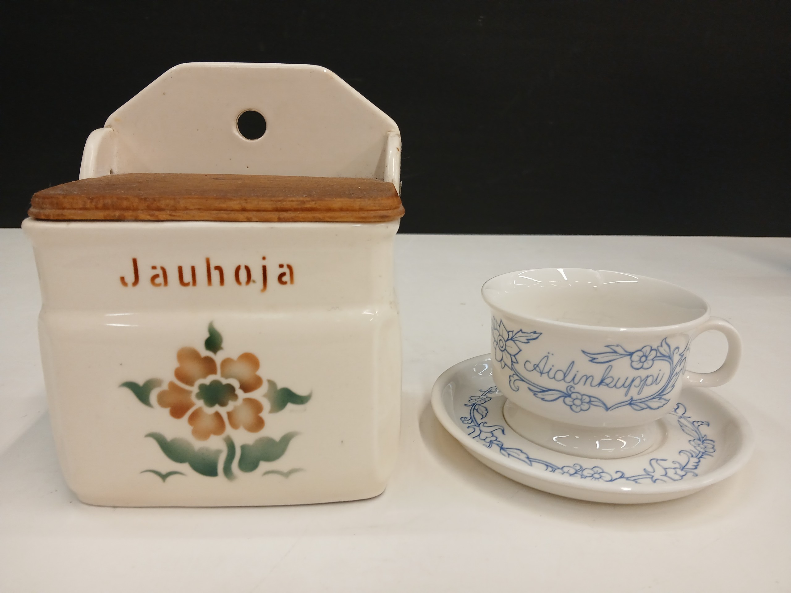 Arabia - Huutokauppa Ekman