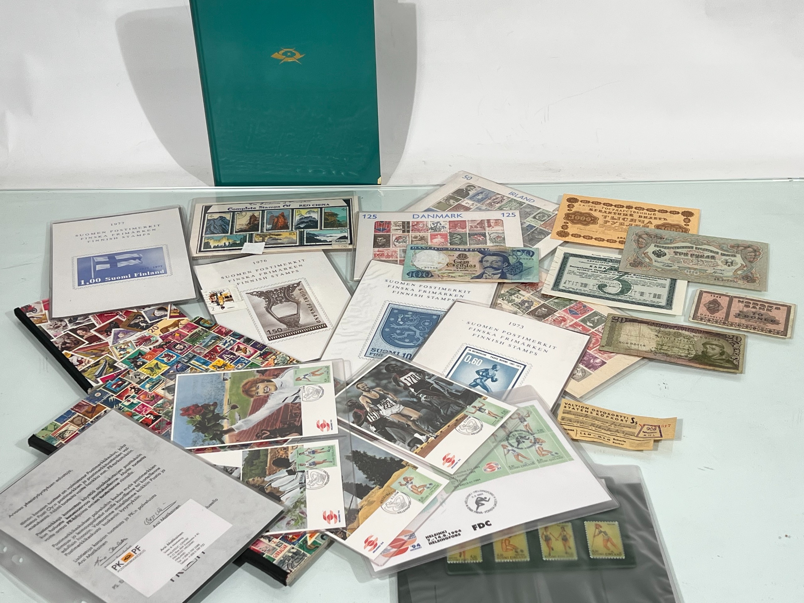 Postimerkit ym. - Huutokauppa Ekman