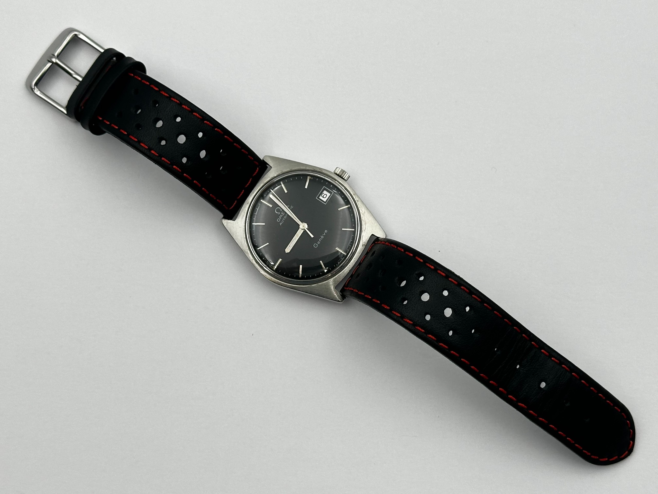 Omega Geneve - Huutokauppa Ekman