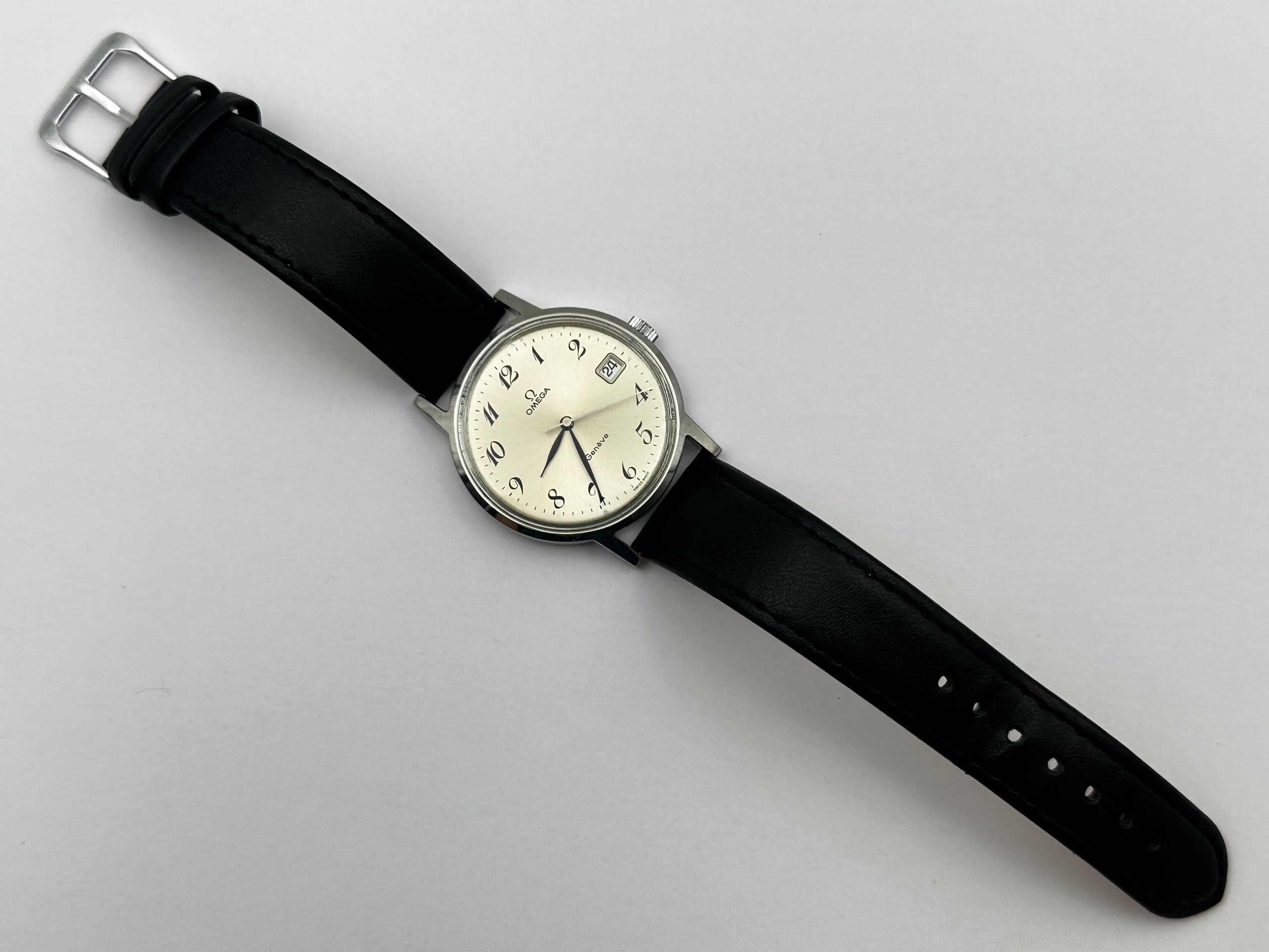 Omega Geneve - Huutokauppa Ekman