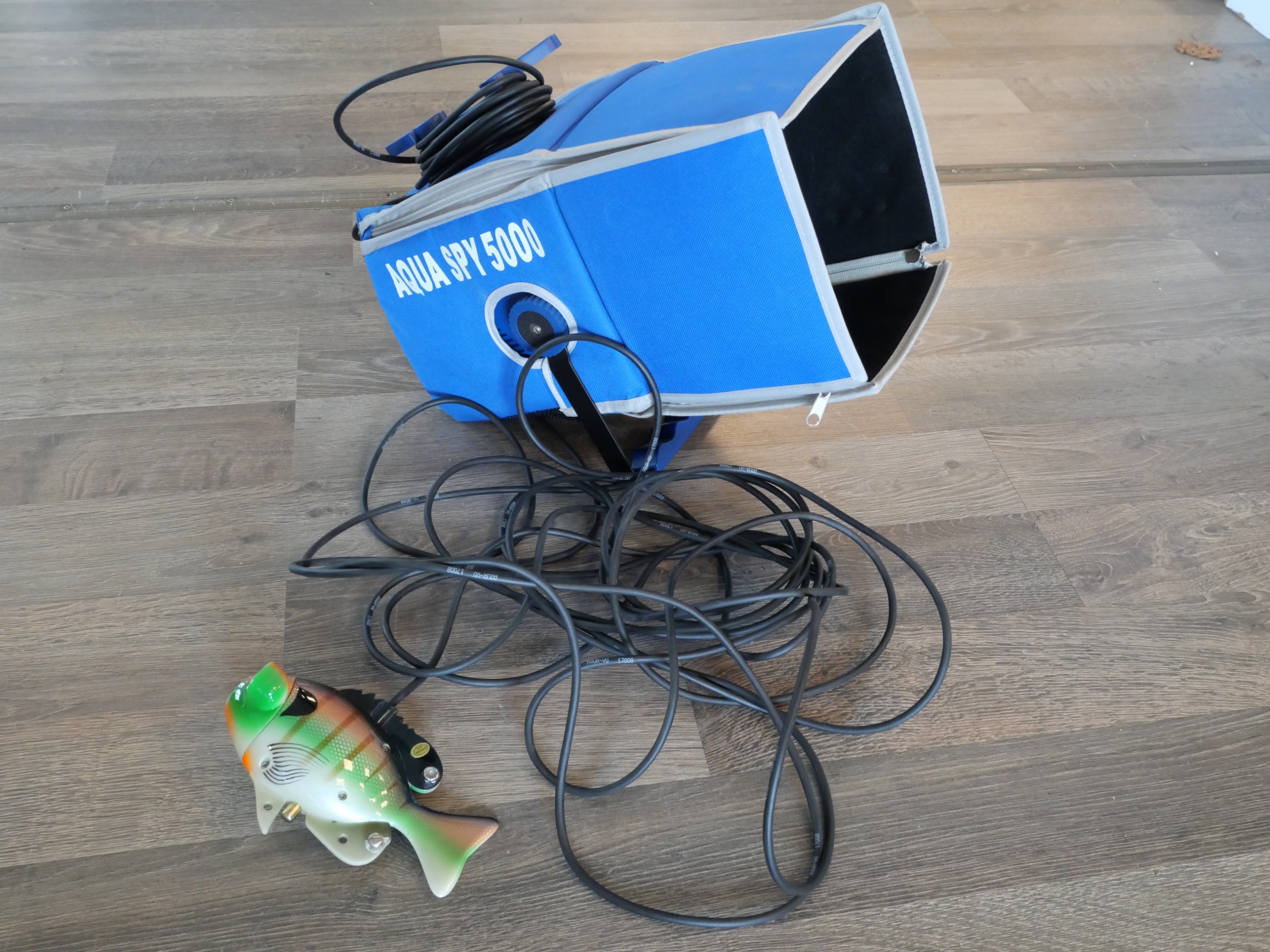 Aqua Spy - Huutokauppa Ekman