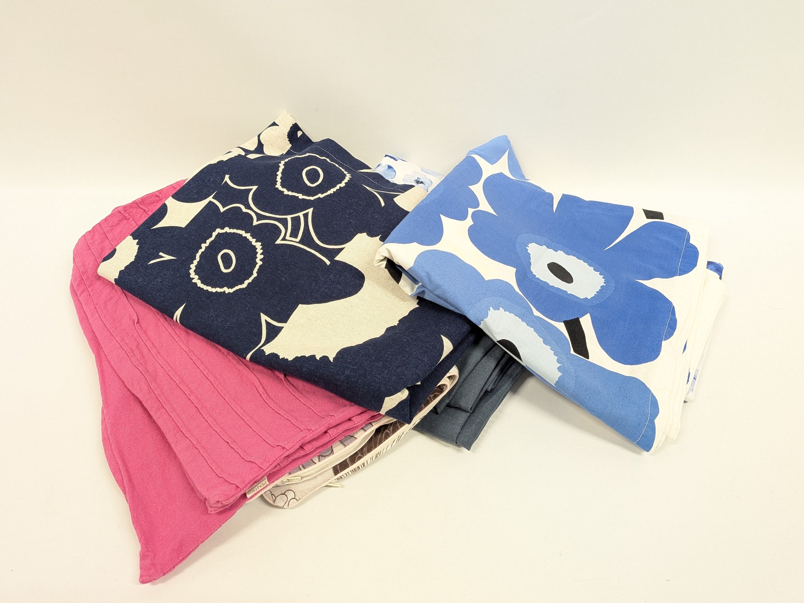 Marimekko, Pentik ym. - Huutokauppa Ekman