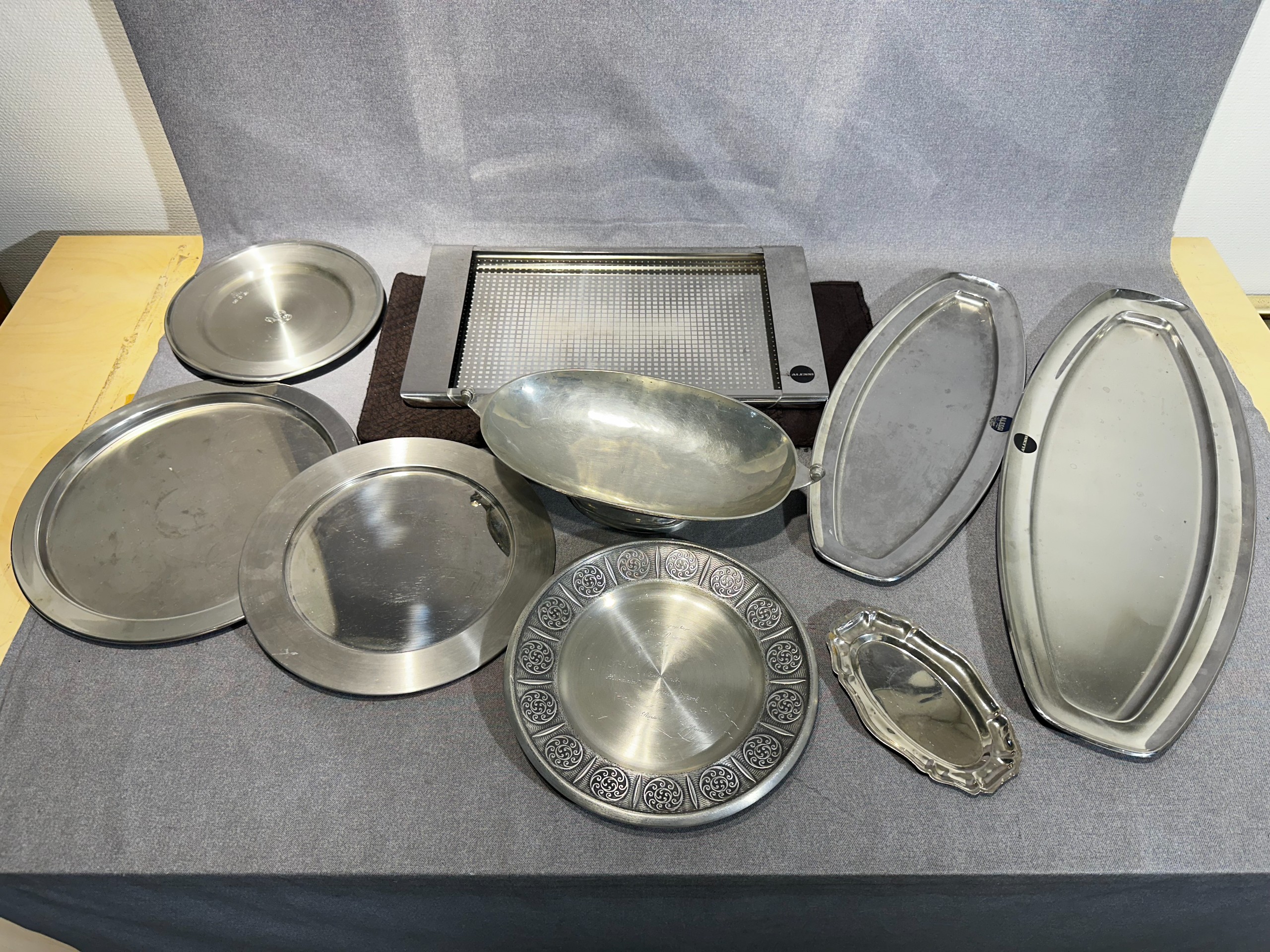Alessi ym. - Huutokauppa Ekman