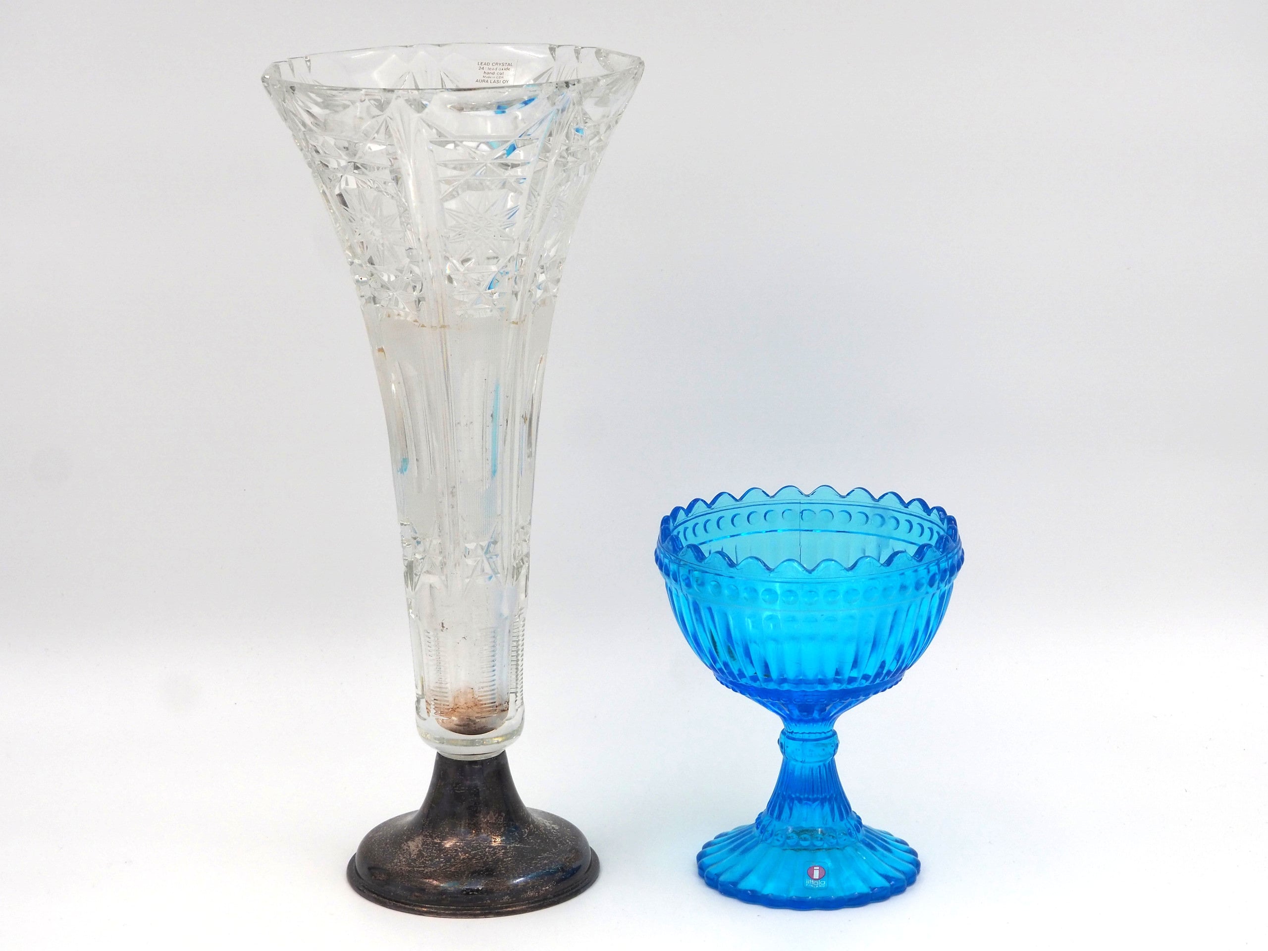 Iittala ja kristallivaasi hopeajalalla - Huutokauppa Ekman