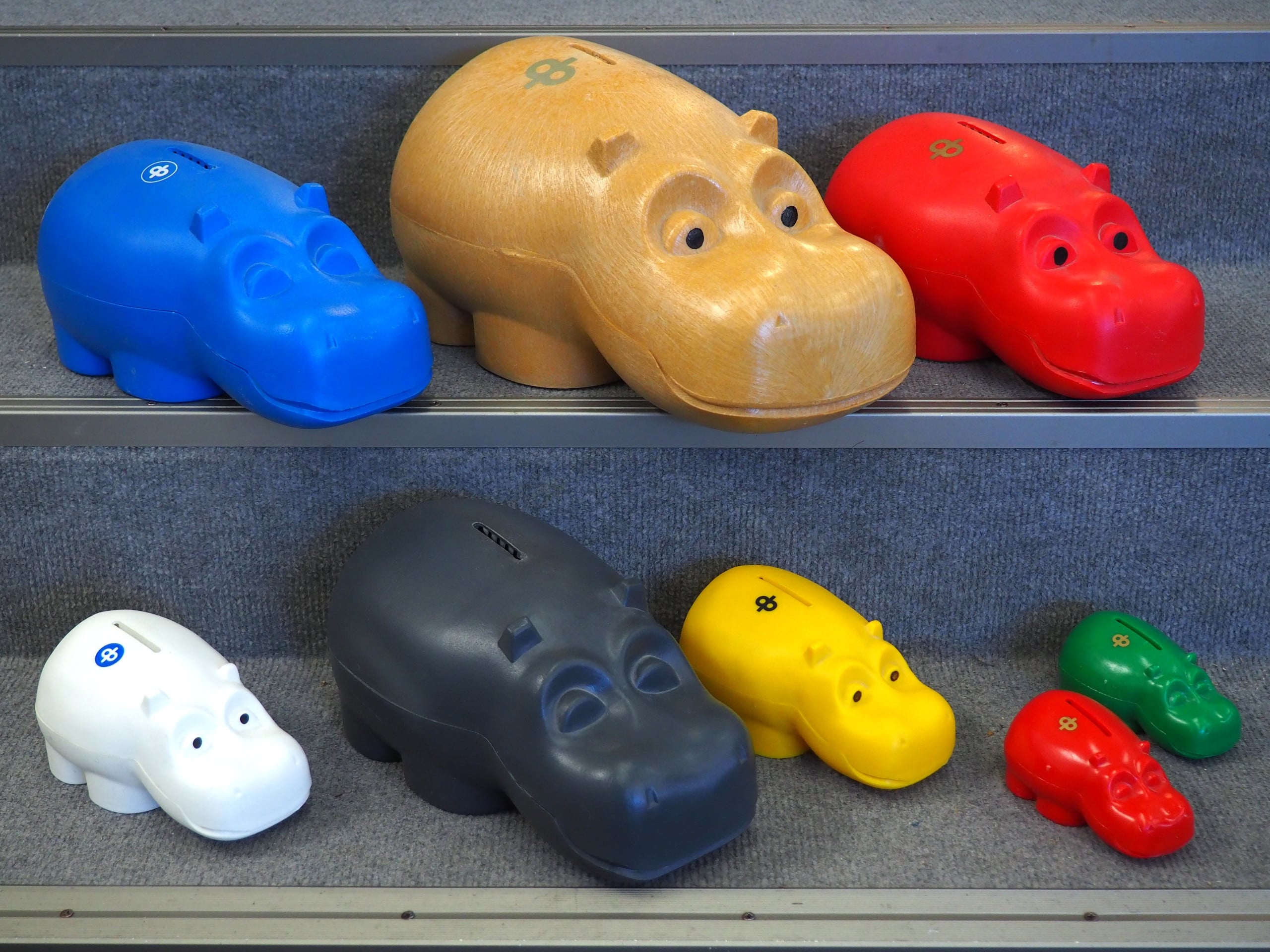 Hippo säästölippaat - Huutokauppa Ekman