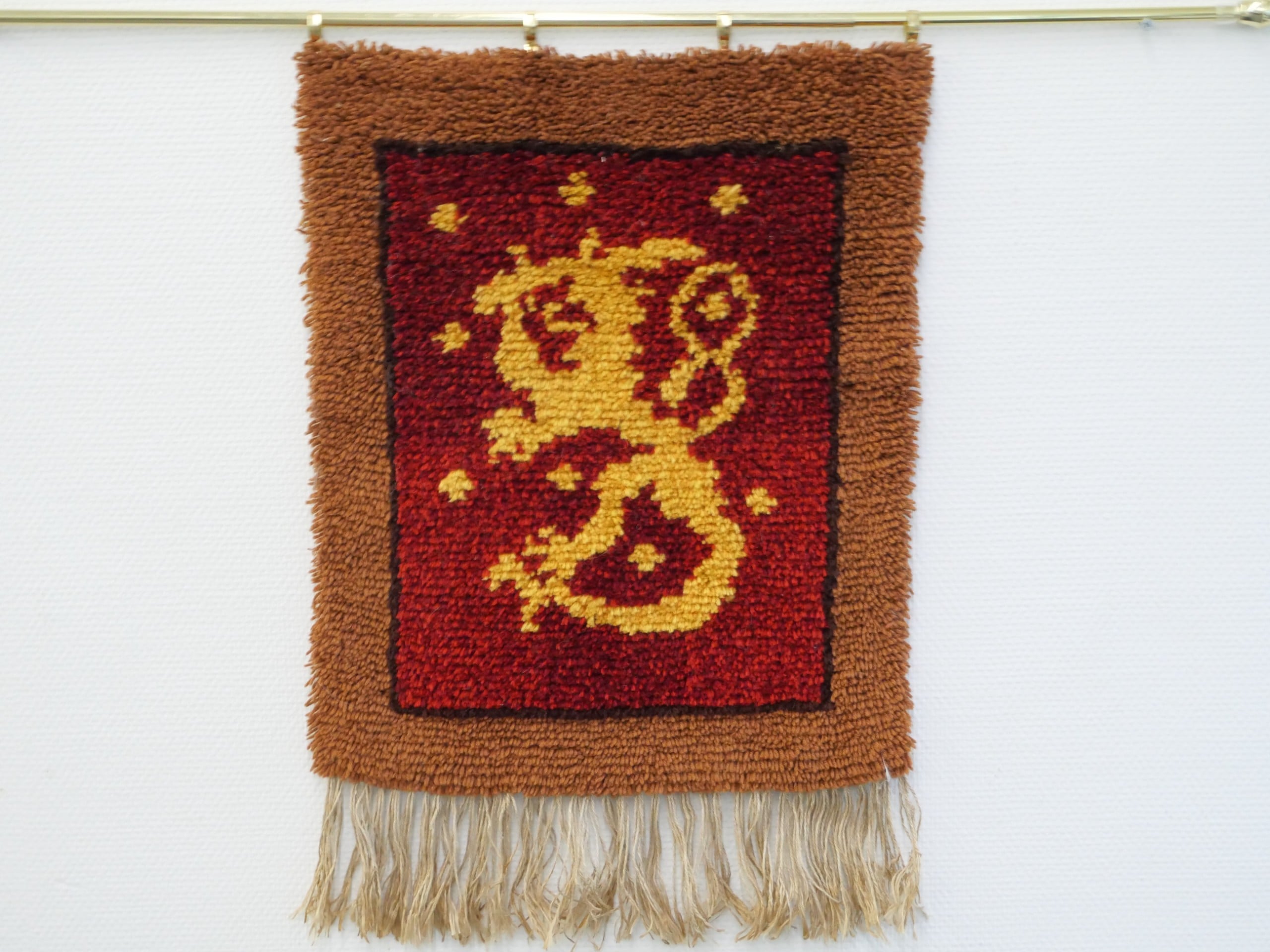 Suomenleijona ryijy - Huutokauppa Ekman