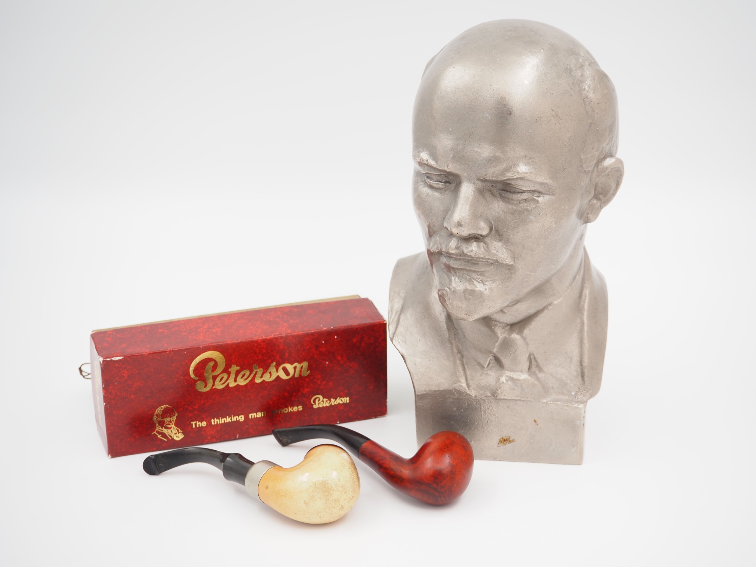 Lenin ja piiput - Huutokauppa Ekman
